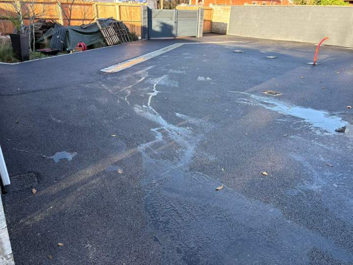 TROTTOIR ENROBE AVEC BORDURES PAVES 2